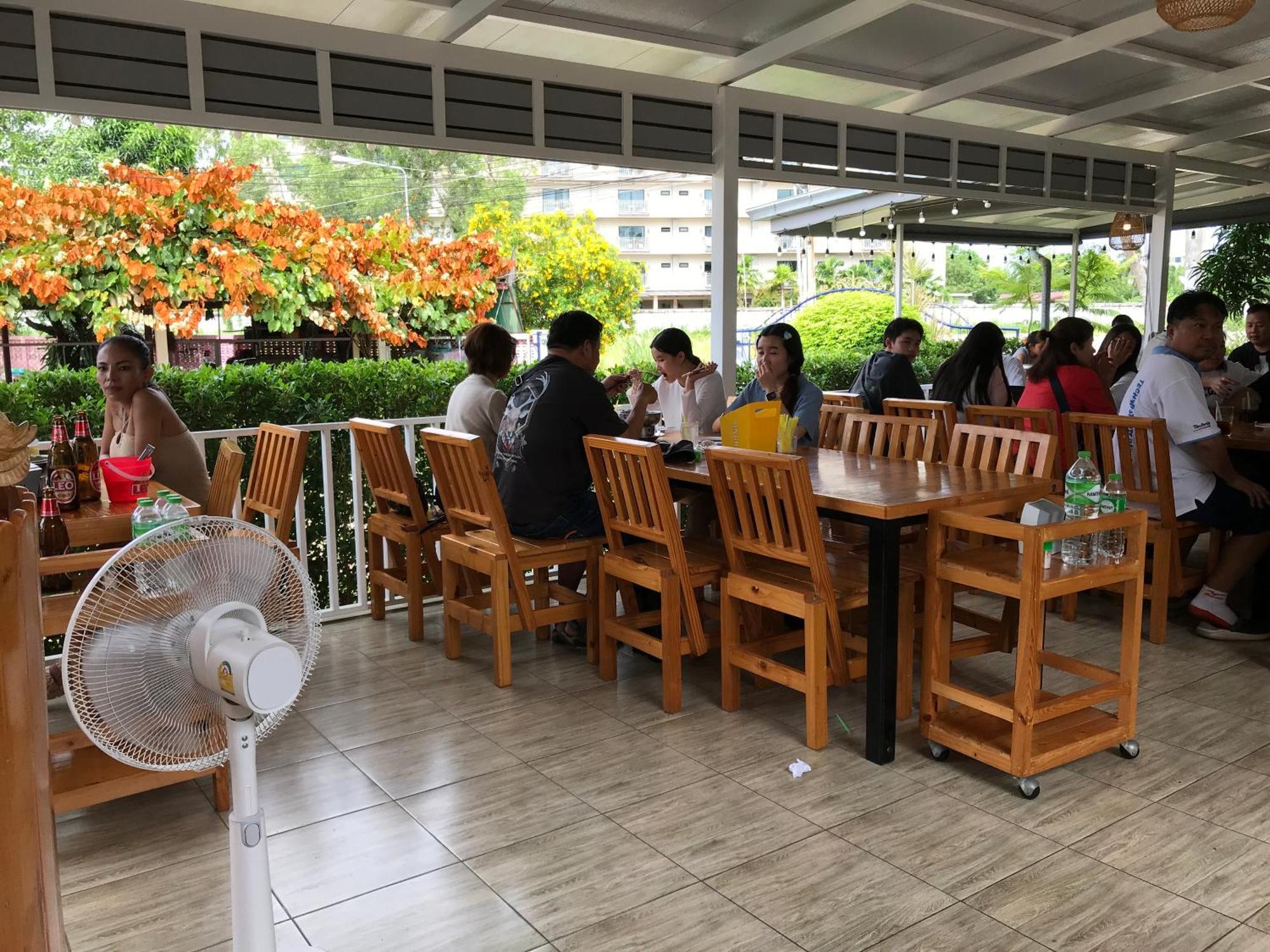 Grand Florida芭提雅带免费游泳池温泉和健身房和办公区水上花园公寓e208 Na Chom Thian Dış mekan fotoğraf